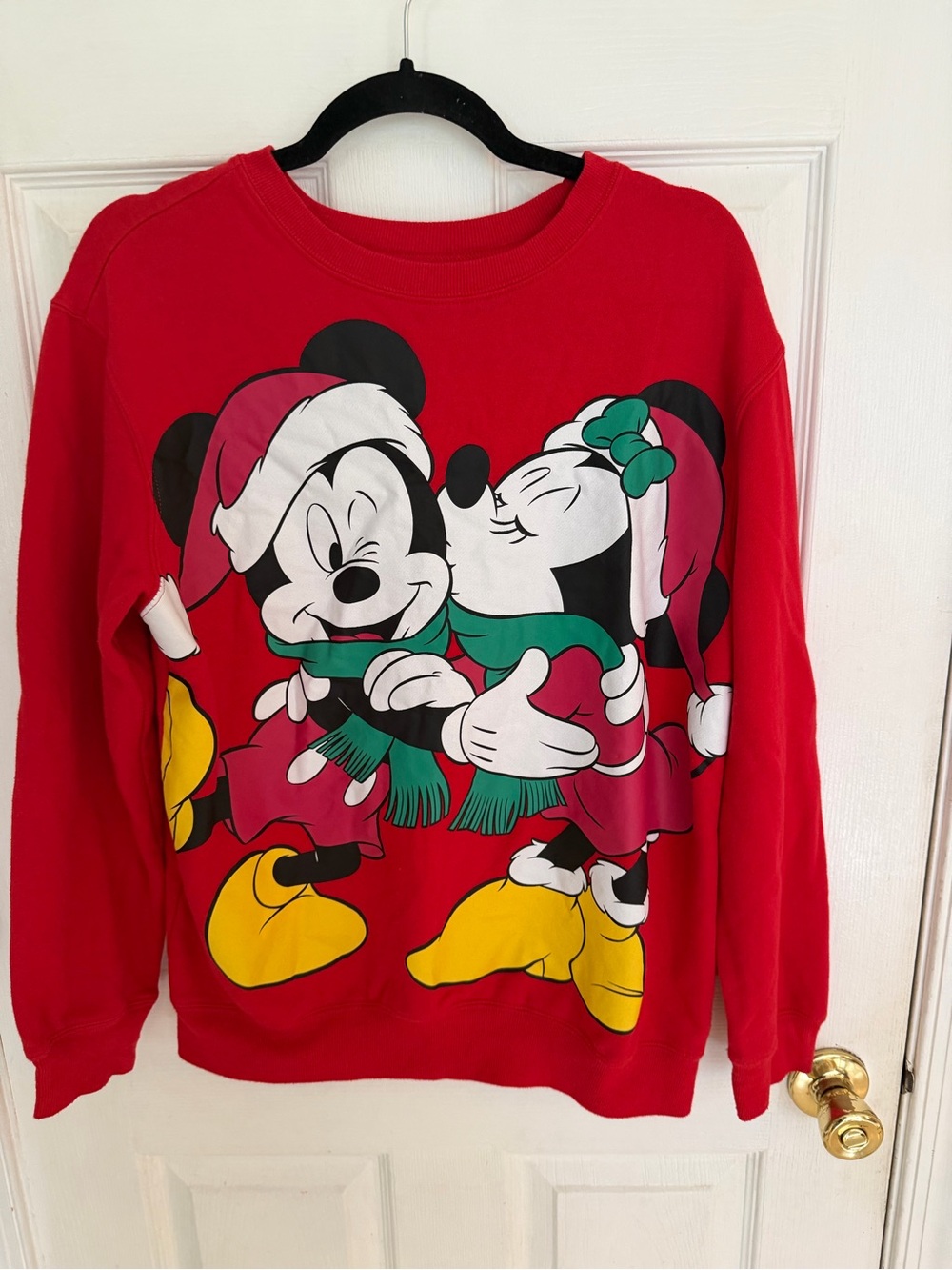 Disney Mickey Minnie Mouse Christmas Holiday Red Sweatshirt L Super Soft EUC